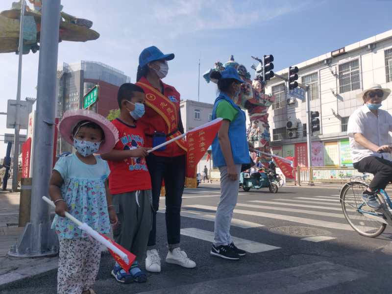 <strong>男人的阴茎插入女人的阴道里的性视频</strong>